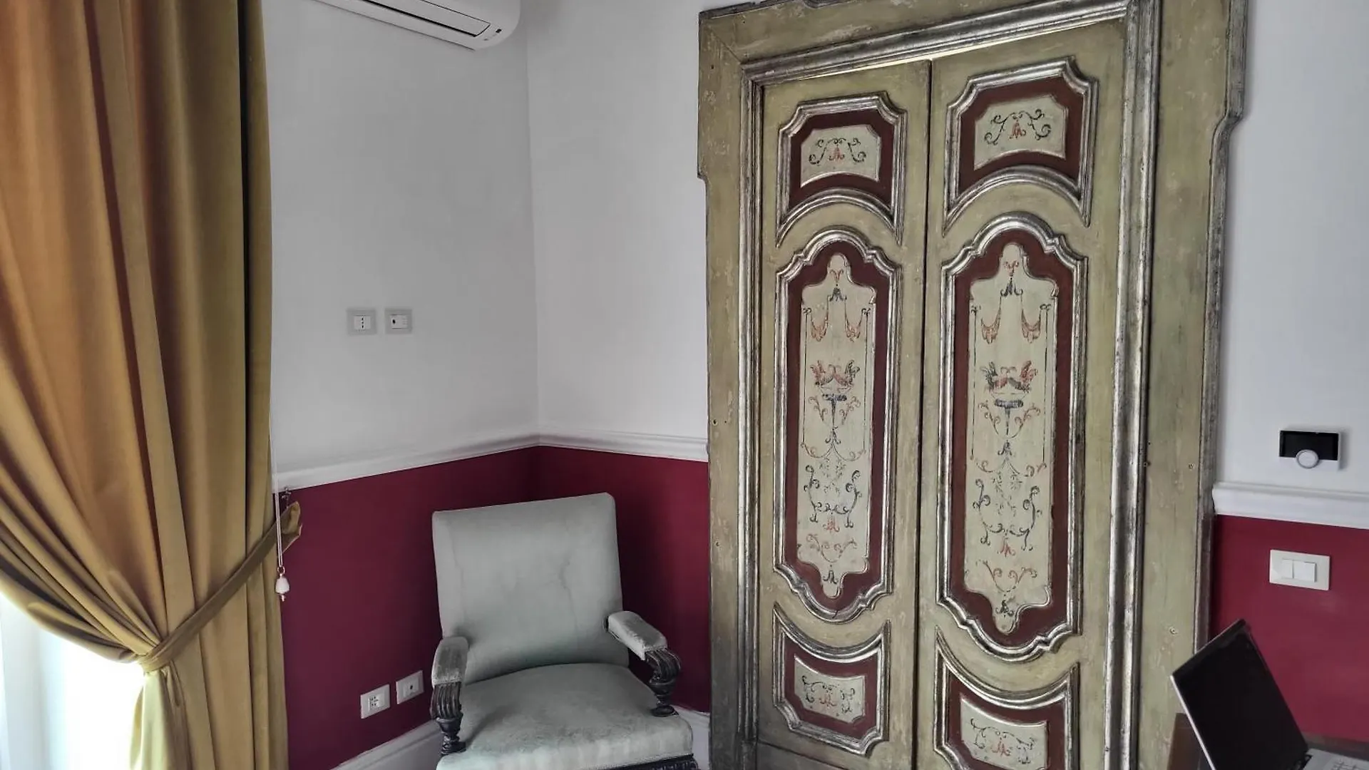Art House Venusio Naples Apartment