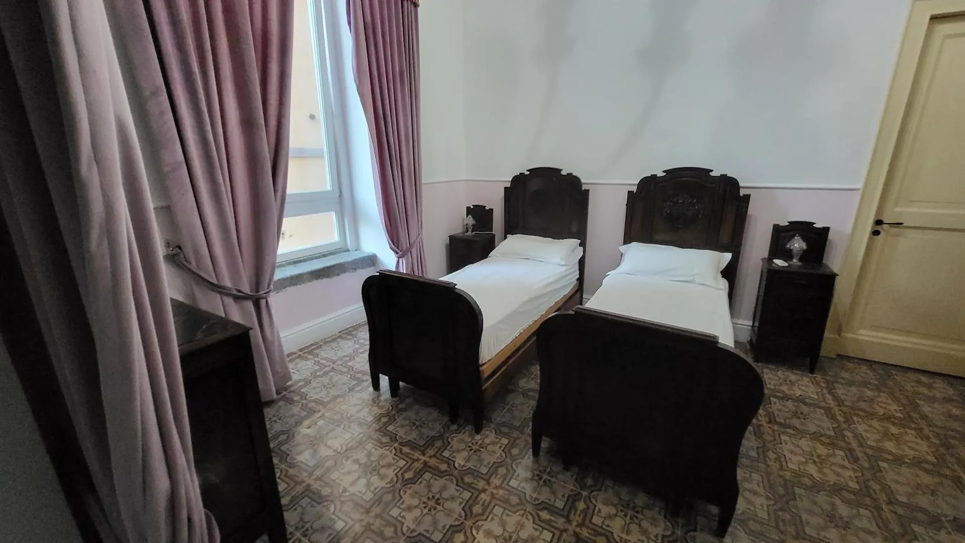 Art House Venusio Naples Apartment