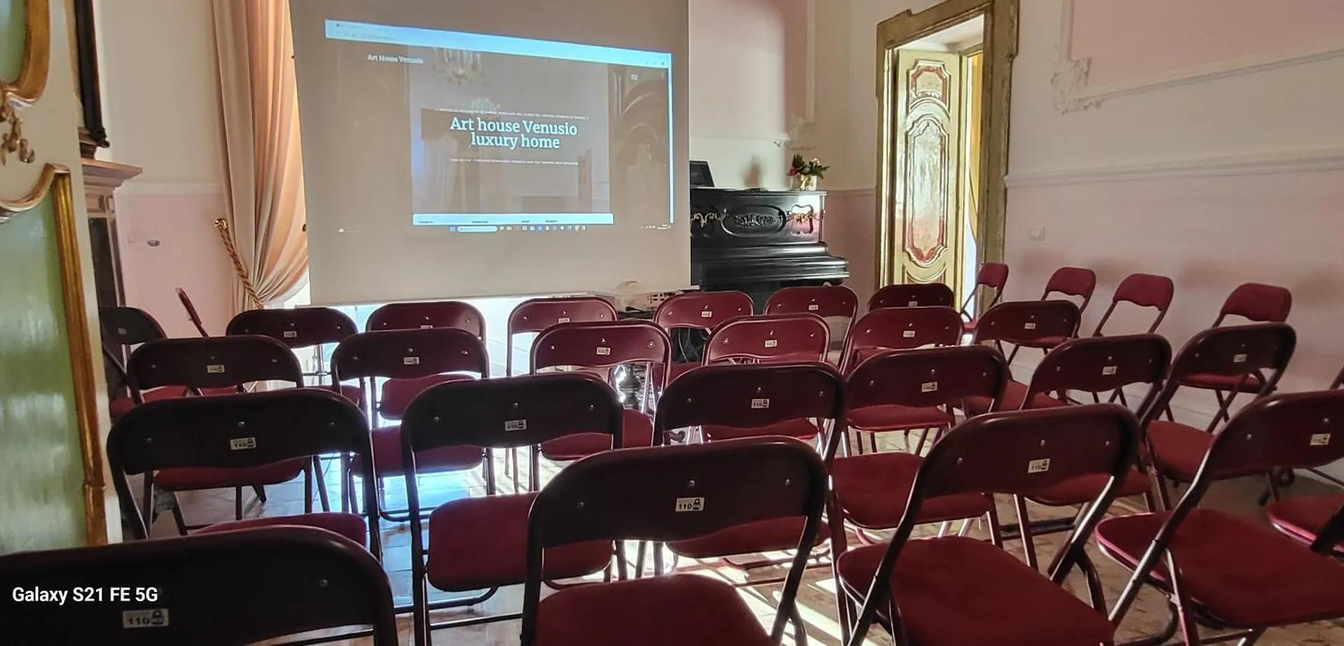 Art House Venusio Naples Apartment